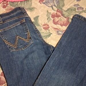 Wrangler Women's Straight Leg Blue Jeans